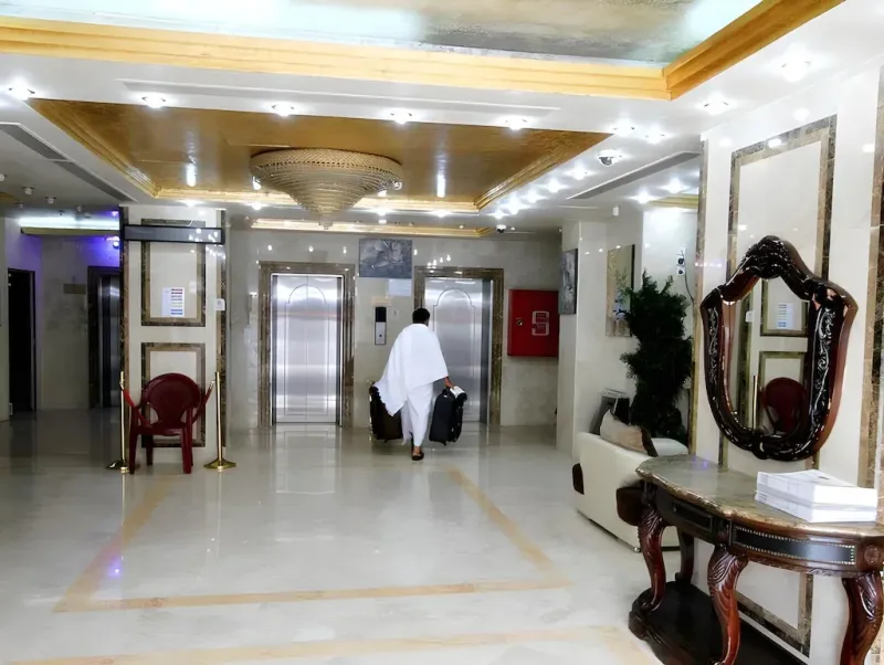 مصاعد توفر الراحة في كل لحظة بفندق الوافدين بمكة المكرمة 