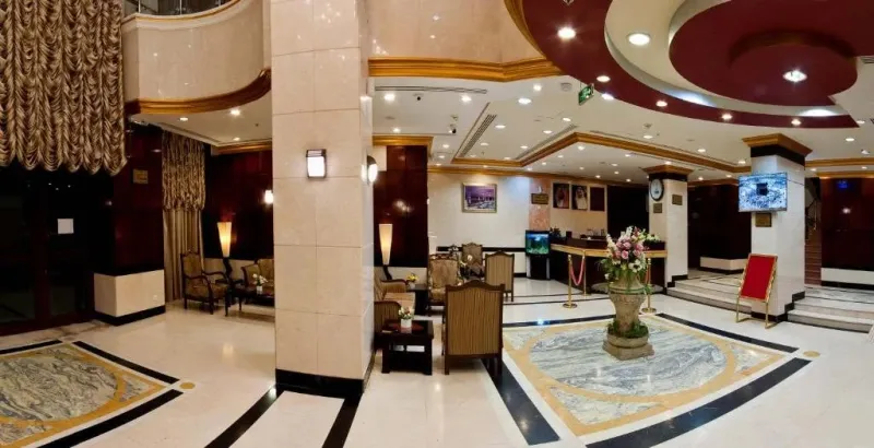 تجربة ضيافة لا تُضاهى بالريسبشن في فندق ديار النخيل بالمدينة المنورة