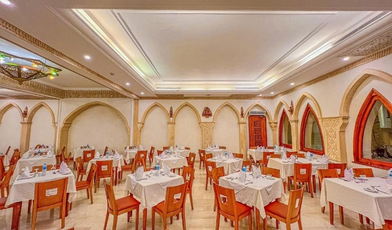 مطعم فندق كلوب ريف