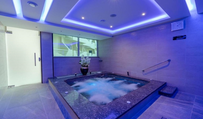 منتجع اكوا موندو ابو سوما