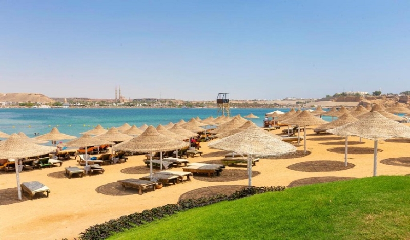 شاطئ فندق اكسبرينس سان جورج