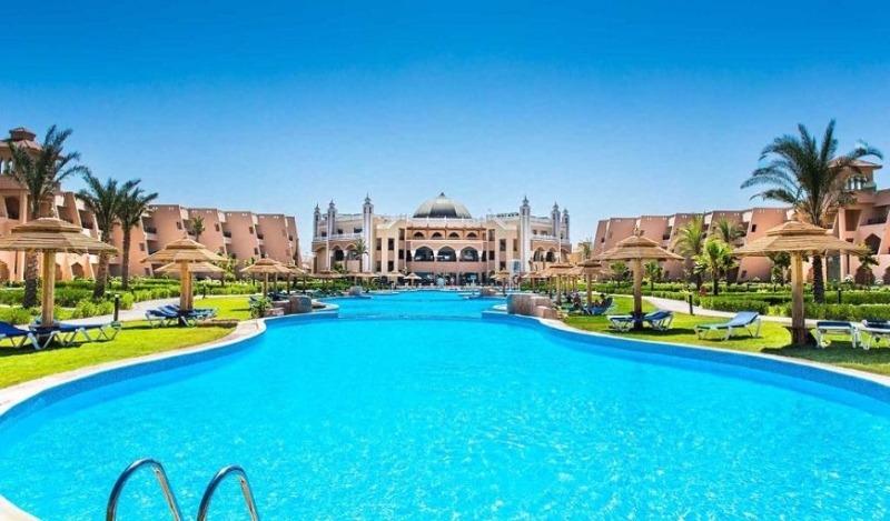 حمام سباحة فندق الياسمين بالاس 