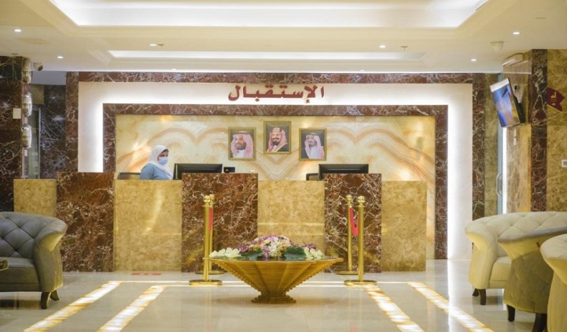 استقبال فندق تاج الورود