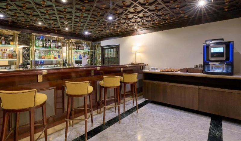 hotel bécquer bar
