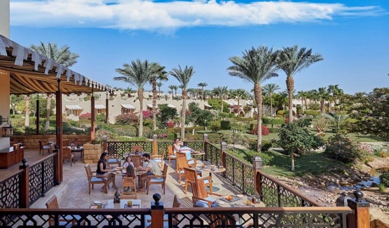 مطعم فندق فور سيزون