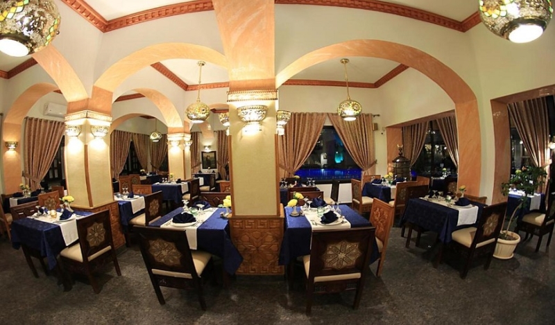 مطعم فندق اورينتال ريفولى