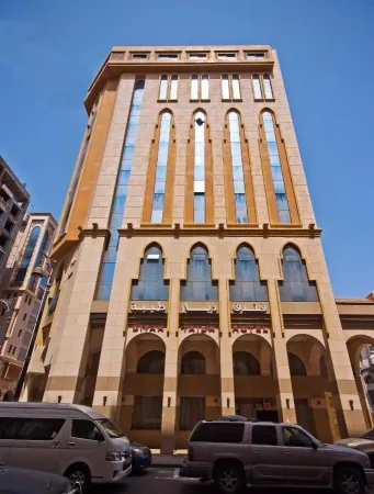 تجربة إقامة لا تُنسى  بالقرب من الحرم النبوي في فندق ديار طيبة بالمدينة المنورة