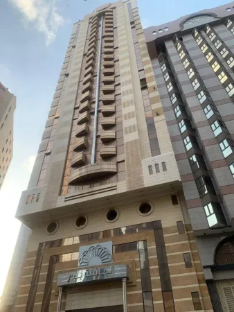 ضيافة استثنائية تبقي في الذاكرة في فندق بدر الماسة بمكة المكرمة