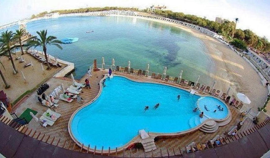 Helnan Royal Hotel Pool