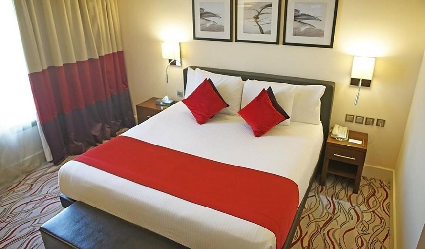 Novotel Suites Riyadh Room