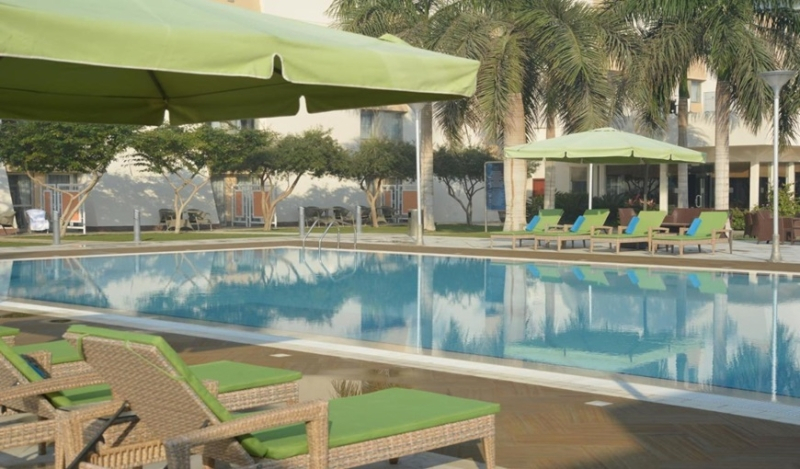 Novotel Cairo Airport Pool Novotel Cairo Airport Pool