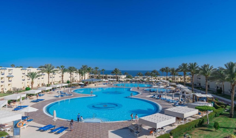 Grand Oasis Hotel Pool