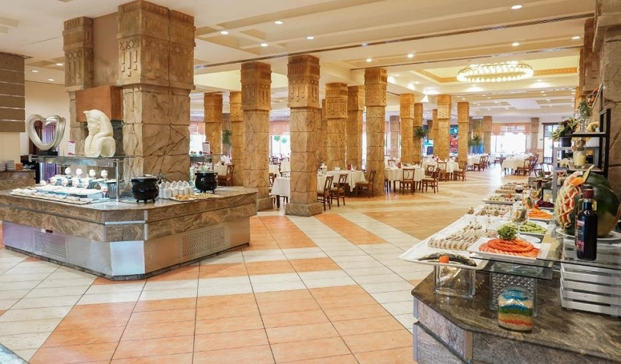 Charmillion Sea Life Resort Restaurant