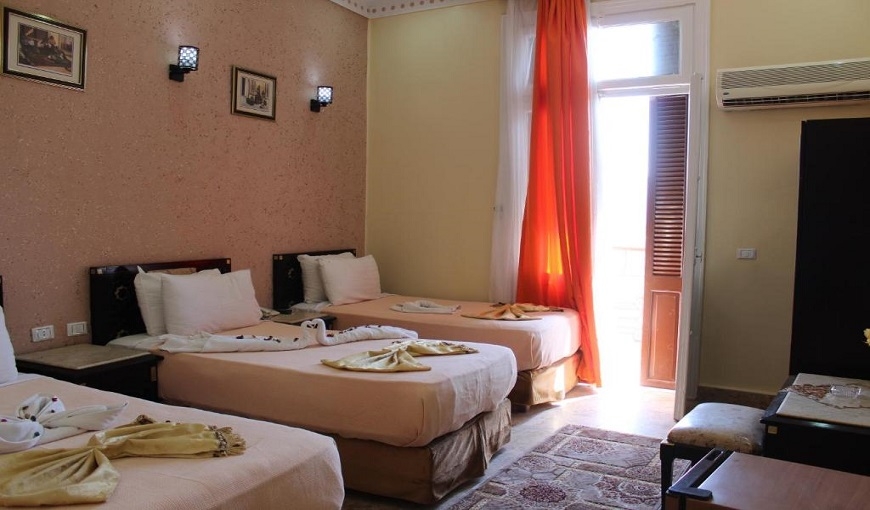 غرفة نوم ثلاثية داخل فندق سيتي فيو