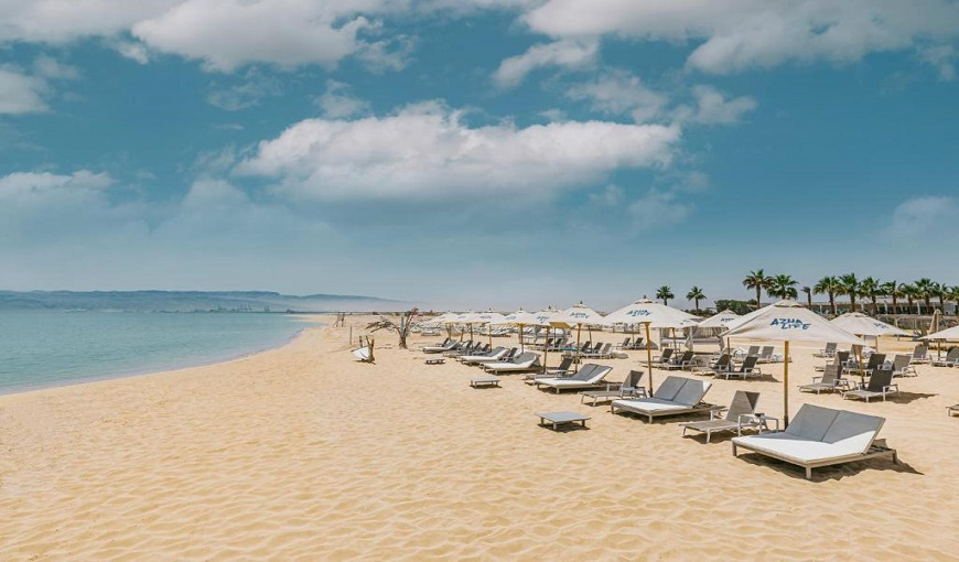 Tanoak Resort Beach