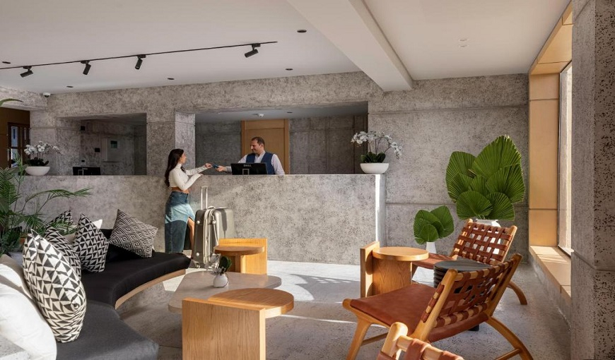 Creek Hotel Reception