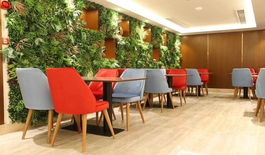 Roots Hotel Restaurant