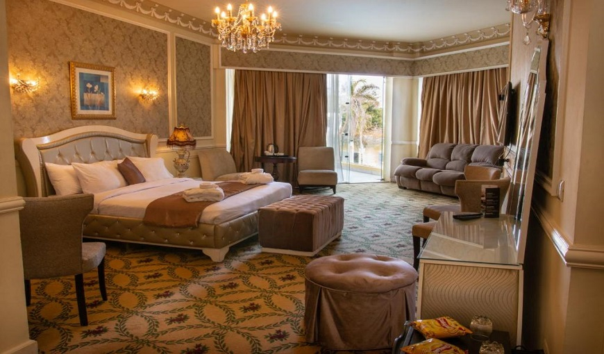 Paradise Inn Beach Resort Room