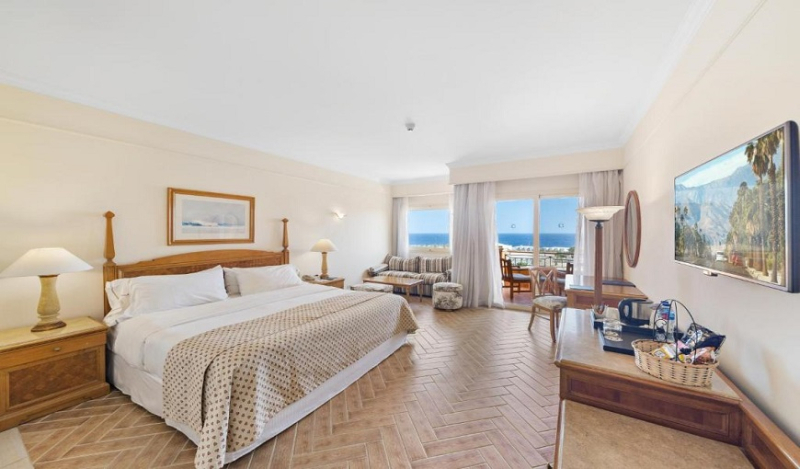 The Cascades Hotel Room