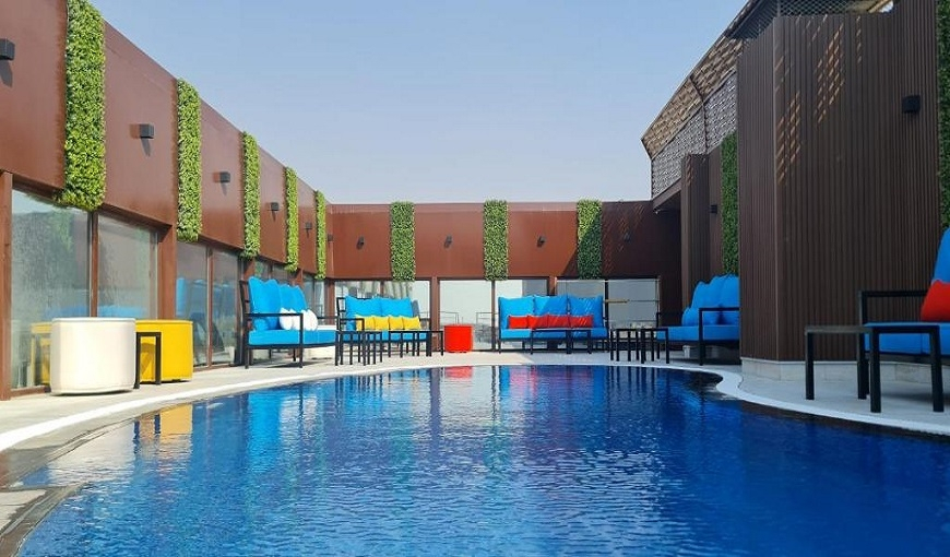 Signature Hotel Pool