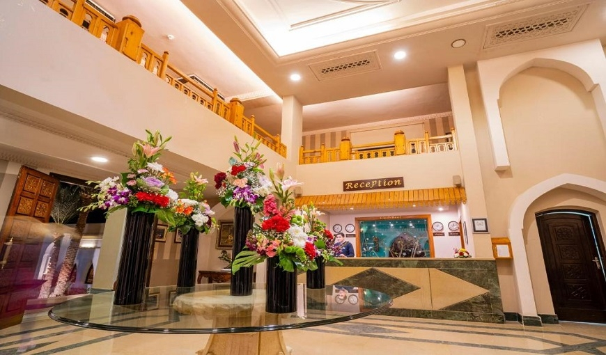 Club Reef Hotel Reception