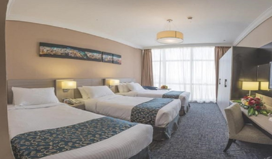 Rawdat Albait Hotel triple room