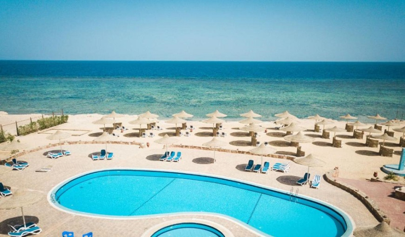 Silver Beach Hotel Pool