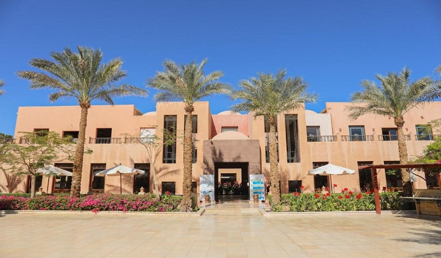 Tamra Beach Hotel