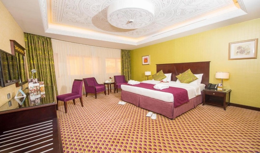 Mercure Jeddah Al Hamra Hotel Room