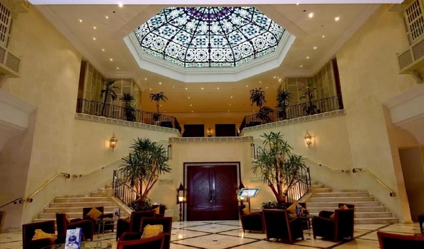 Le Meridien Jeddah Lobby