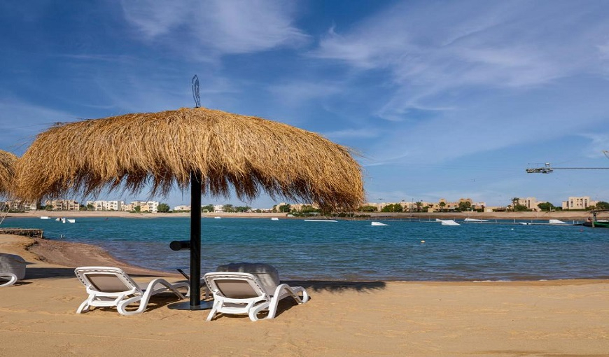 Creek Hotel Beach