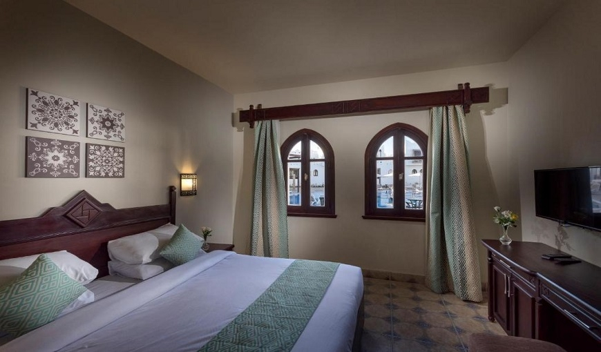 Mazar Hotel Room