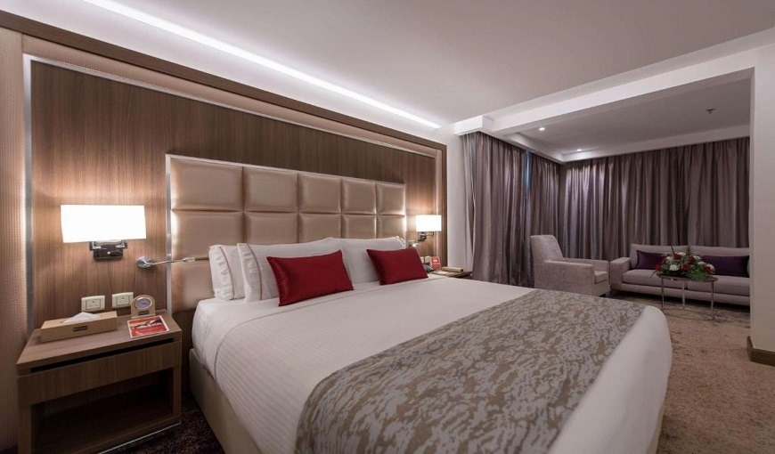 Ramada By Wyndham Continental Jeddah Single Room