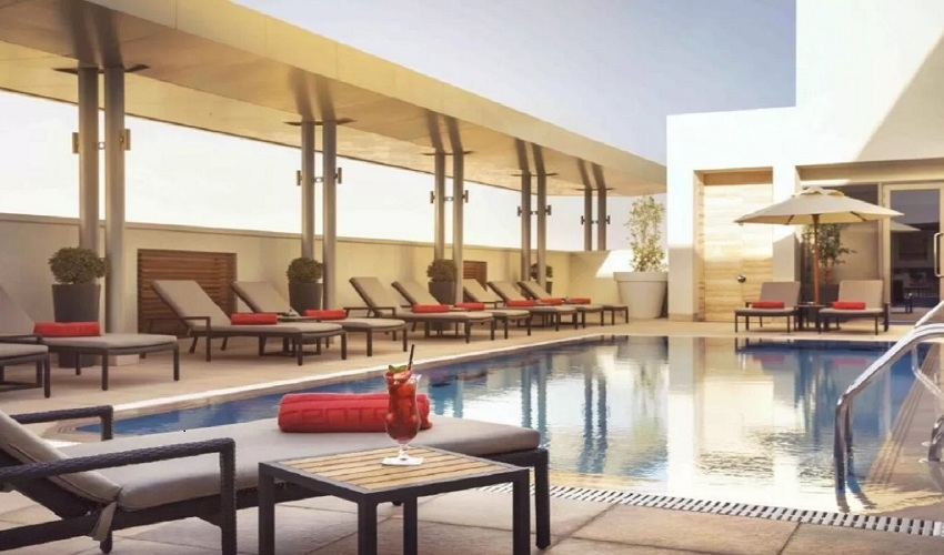 Centro Waha By Rotana Pool