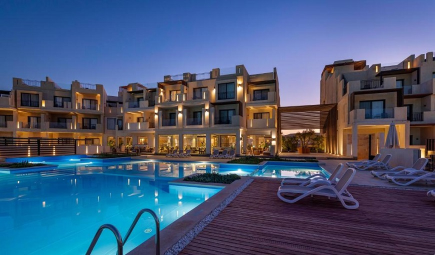 Creek Hotel Pool