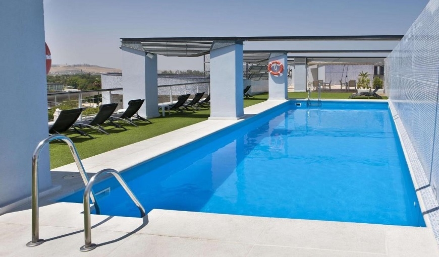 Nh Sevilla Plaza De Armas pool Nh Sevilla Plaza De Armas pool