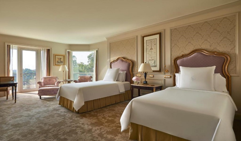Four Seasons First Residence Double Room Four Seasons First Residence Double Room