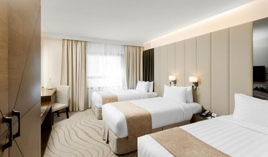 Jayden Hotel Triple Room