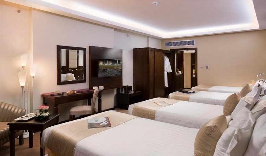 Razana Hotel Makkah Quadruple Room