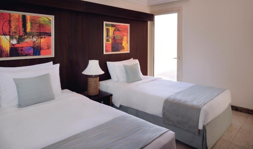 Mövenpick Resort Al Nawras Double Room