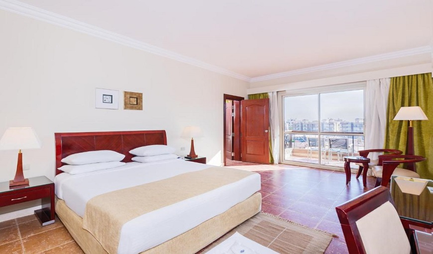 Coral Sea Resort Single Room