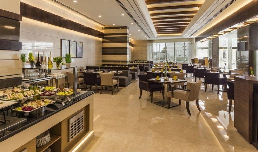 Golden Tulip Media Hotel Restaurant