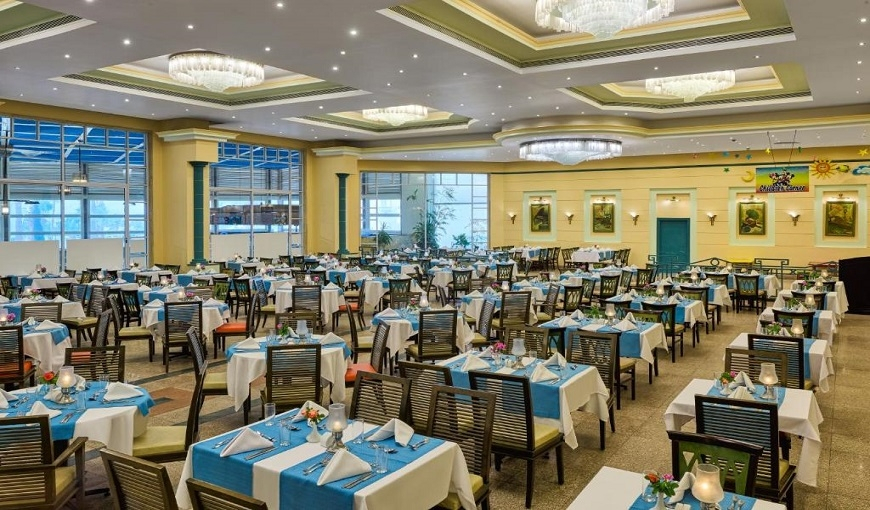 Dreams Beach Hotel Restaurant