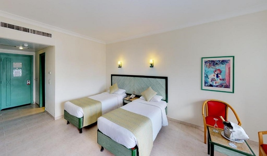 Falcon Hills Hotel Double Room