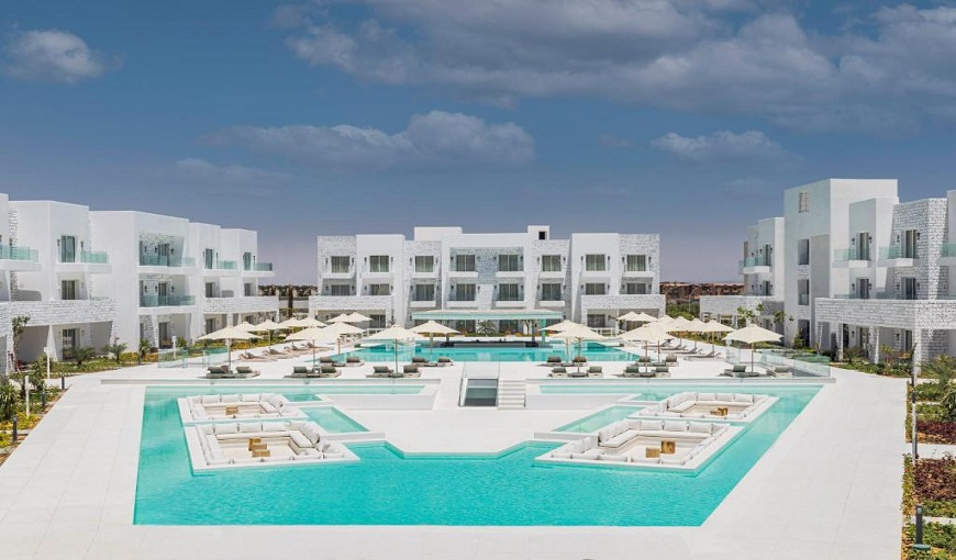Tanoak Resort