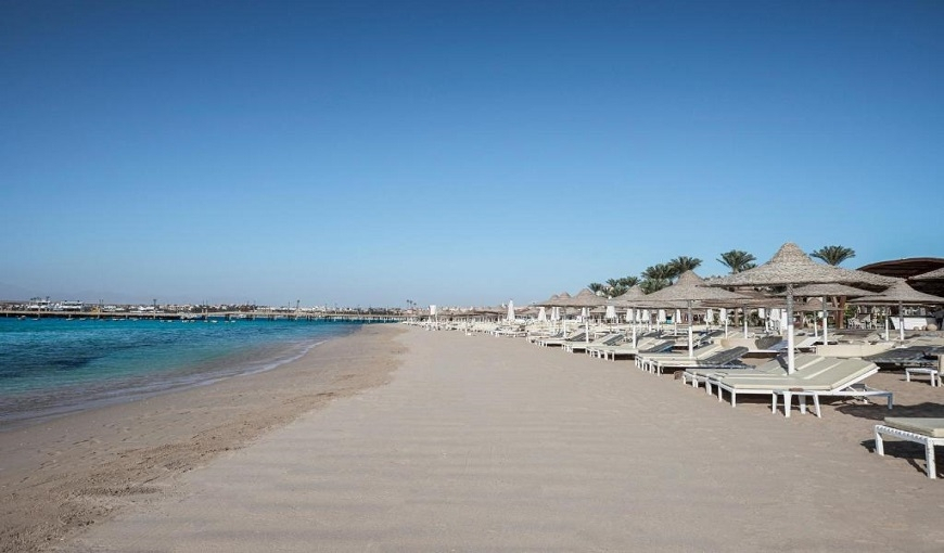 Pyramisa Resort Sahl Hasheesh Beach