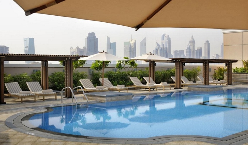 Crowne Plaza Dubai Jumeirah Pool