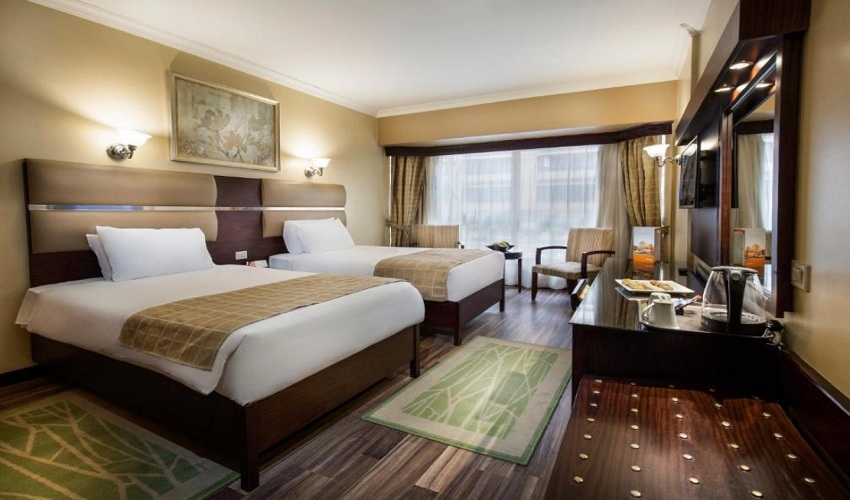 فندق بيراميزا القاهرة غرفة