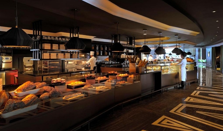 JW Marriott Marquis Hotel Dubai Buffet