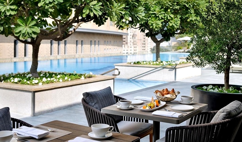 Address Dubai Mall Breakfast on Pool